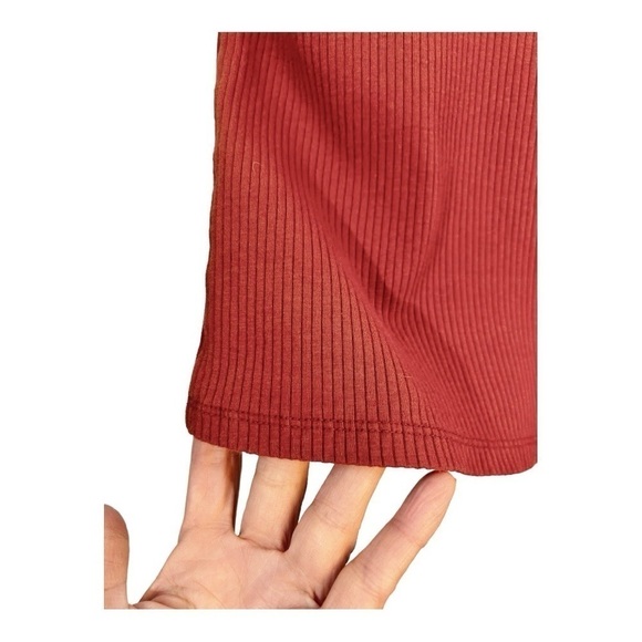 Maurices | Notch Neck Ribbed Tank Top - Picture 6 of 7
